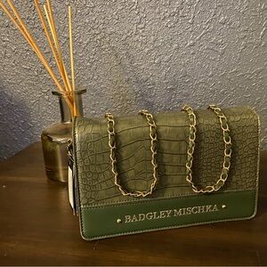Badgley Mischeka crossbody or shoulder bag. Hunter green/gold. Braided strap.